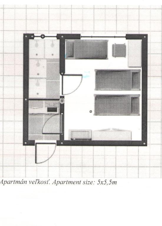 Red Apartment บราติสลาวา ภายนอก รูปภาพ