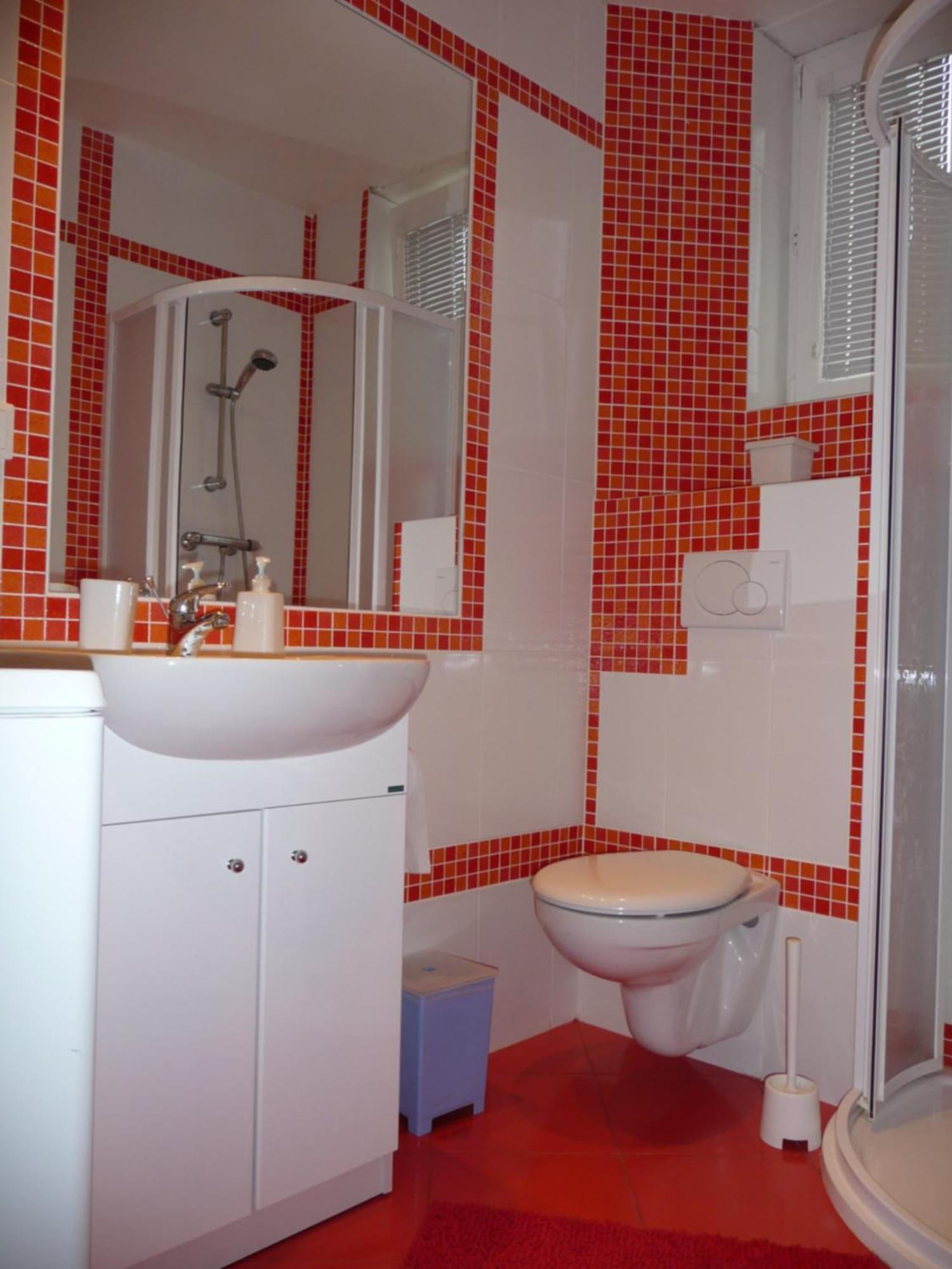 Red Apartment บราติสลาวา ภายนอก รูปภาพ